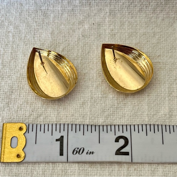 Vintage 80’s 90’s Gold Tone Teardrop Earrings - Picture 3 of 4